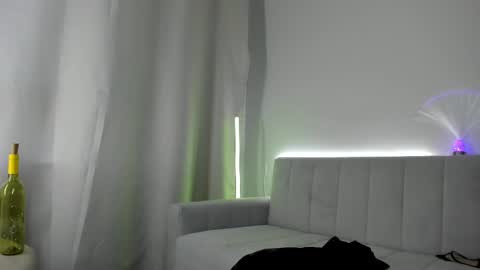 Julia online show from February 24, 6:16 am