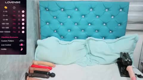  Mary Moon  online show from September 18, 11:36 am