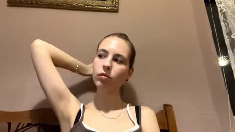 Tessa  online show from February 12, 6:33 pm