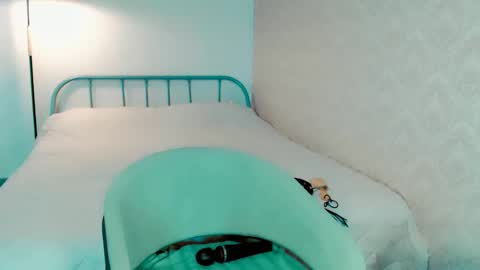 Anna online show from March 12, 5:22 am