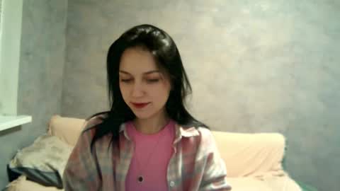 Stephie online show from November 30, 8:05 pm