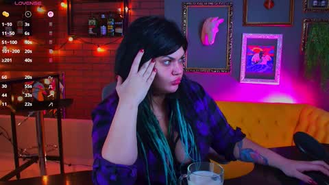 Mary online show from December 4, 2:44 am