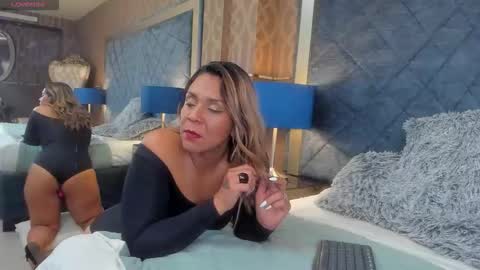 maryhawkey online show from December 22, 5:09 pm