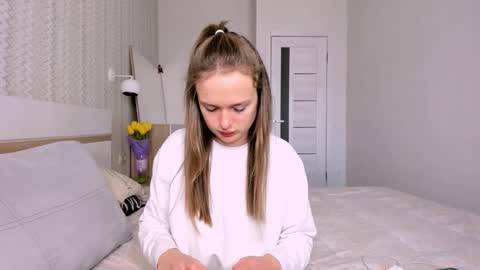 Mari online show from March 12, 7:23 am