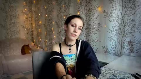 Mary Lou online show from September 16, 8:17 am