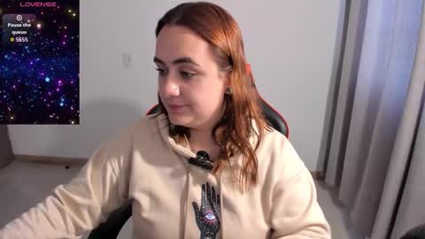 Dulce Maria online show from February 19, 7:46 pm