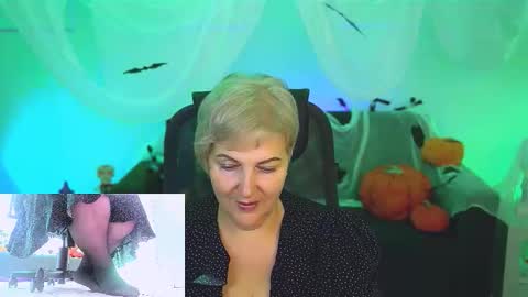 Snapshot of marymogan chatting on October 21, 4:28 am marymogan online show from October 21, 4:28 am