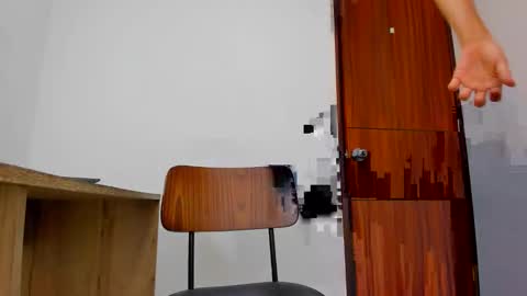 3 online show from April 16, 7:58 pm