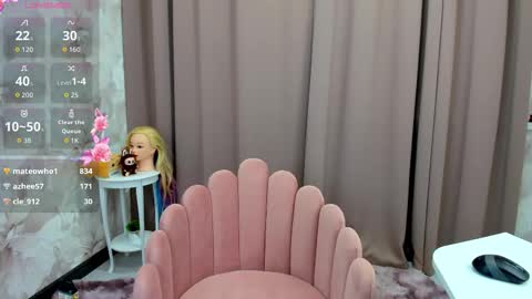 Snapshot of maryy_senn chatting on October 10, 10:54 am Luucy UTC1 Mon Tue Wed Thu Fri 0500-1130 online show from October 10, 10:54 am