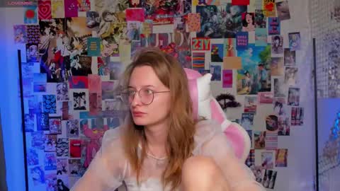 maryyy_may online show from October 24, 11:11 am