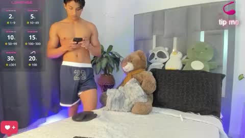 mash_angelo online show from March 9, 12:04 am