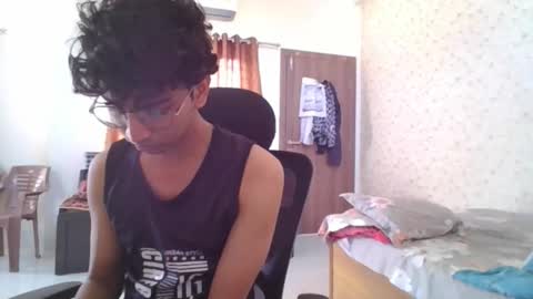 Mask Boy online show from October 14, 3:09 am