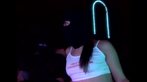 maskddcouple online show from April 1, 12:55 am