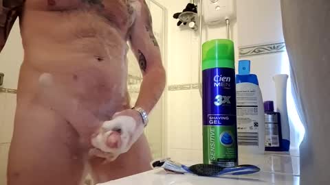 Masked Masturbation Couple online show from April 10, 4:23 pm