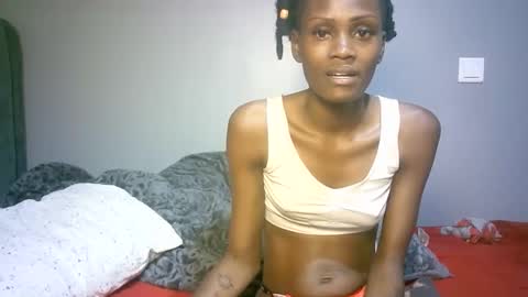 maskgang001 online show from September 26, 3:14 am