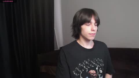 masonsilver_ online show from April 15, 8:17 am