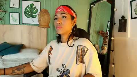 massielhot online show from July 27, 8:17 pm