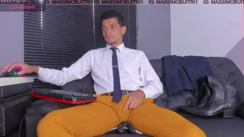 I am Massimo online show from April 16, 10:34 pm