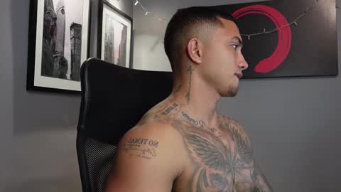 Massimo online show from November 18, 2:25 am