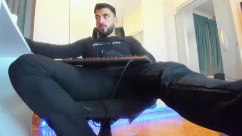 Matthew online show from October 18, 5:06 pm