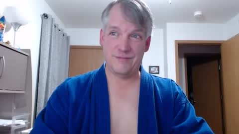 Master Thorn online show from February 8, 3:08 am