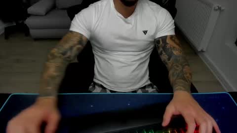 masterkingmuscle online show from February 9, 7:41 pm