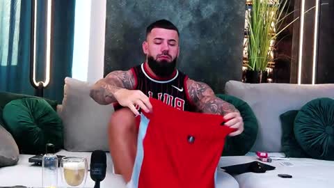 masterkingofmuscle online show from January 23, 6:28 am