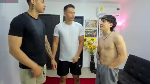 Team Cris Darwin- Fernando- Stiven- David online show from March 23, 11:37 am