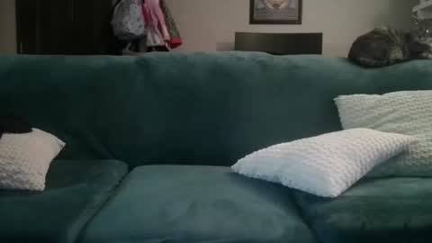 alex online show from February 21, 10:40 am