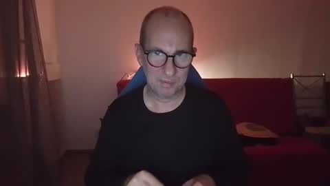 Snapshot of mat11efou chatting on October 20, 12:48 am mat11efou online show from October 20, 12:48 am