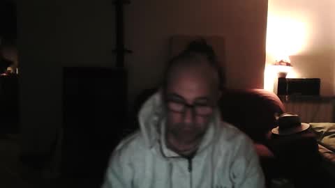 Snapshot of mat11efou chatting on February 19, 11:49 am mat11efou online show from February 19, 11:49 am