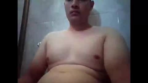 Snapshot of mateo2803 chatting on October 5, 5:09 pm mateo2803 online show from October 5, 5:09 pm