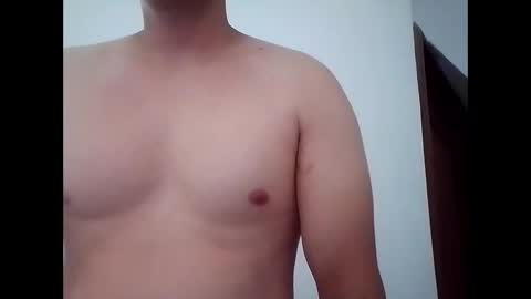 Snapshot of mateo2803 chatting on October 29, 2:08 pm mateo2803 online show from October 29, 2:08 pm