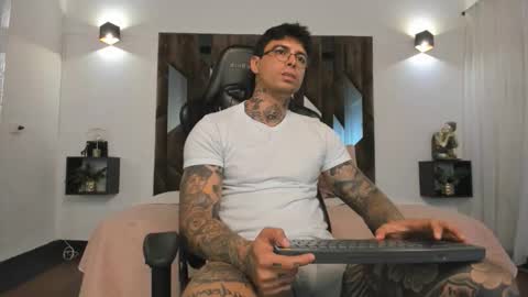 Snapshot of mateo_dilucajs1 chatting on October 3, 9:23 pm mateo_dilucajs1 online show from October 3, 9:23 pm