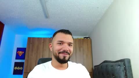 mathewhot3 online show from November 29, 5:26 am