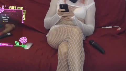 LooLa online show from September 25, 7:21 pm