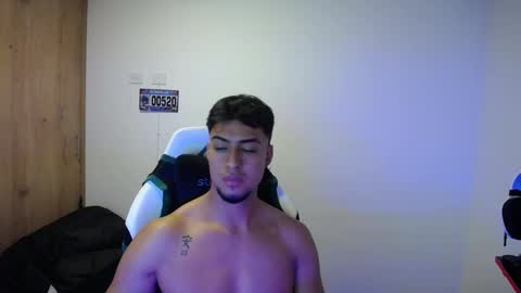 Snapshot of matias_bianco01 chatting on October 10, 3:01 am matias online show from October 10, 3:01 am