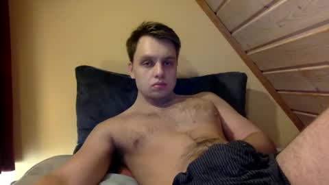 Snapshot of matko1492 chatting on January 8, 2:46 am matko1492 online show from January 8, 2:46 am