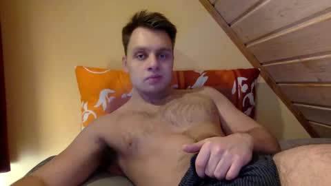 Snapshot of matko1492 chatting on December 14, 4:34 am matko1492 online show from December 14, 4:34 am