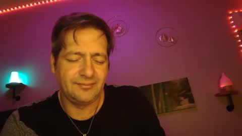 Snapshot of matrike1 chatting on January 19, 12:17 am matrike1 online show from January 19, 12:17 am