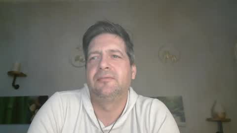 Snapshot of matrike1 chatting on February 2, 12:24 pm matrike1 online show from February 2, 12:24 pm