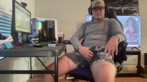 MattDawg13 online show from May 31, 12:42 am