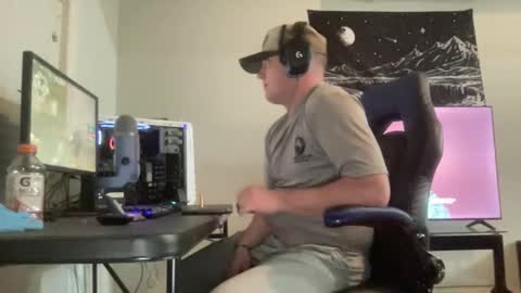 MattDawg13 online show from May 8, 3:34 am