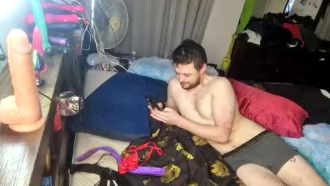 matthew69taylor online show from April 10, 9:19 pm