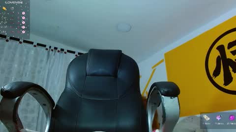 Snapshot of matthewboy_ chatting on January 29, 5:09 am MatthewBoy online show from January 29, 5:09 am