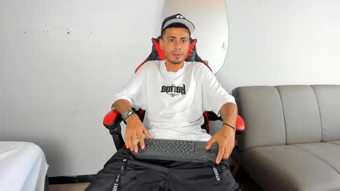 Matthew online show from December 18, 10:16 pm