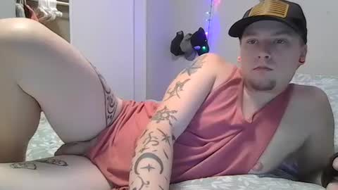 Snapshot of mattysfunroom chatting on October 12, 5:00 am Mattysfunroom online show from October 12, 5:00 am
