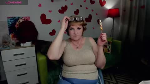 Lana online show from February 18, 3:10 pm