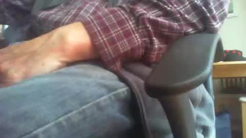 Maturedaddi online show from October 17, 9:46 am