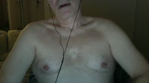 maturehotman online show from January 7, 6:16 am